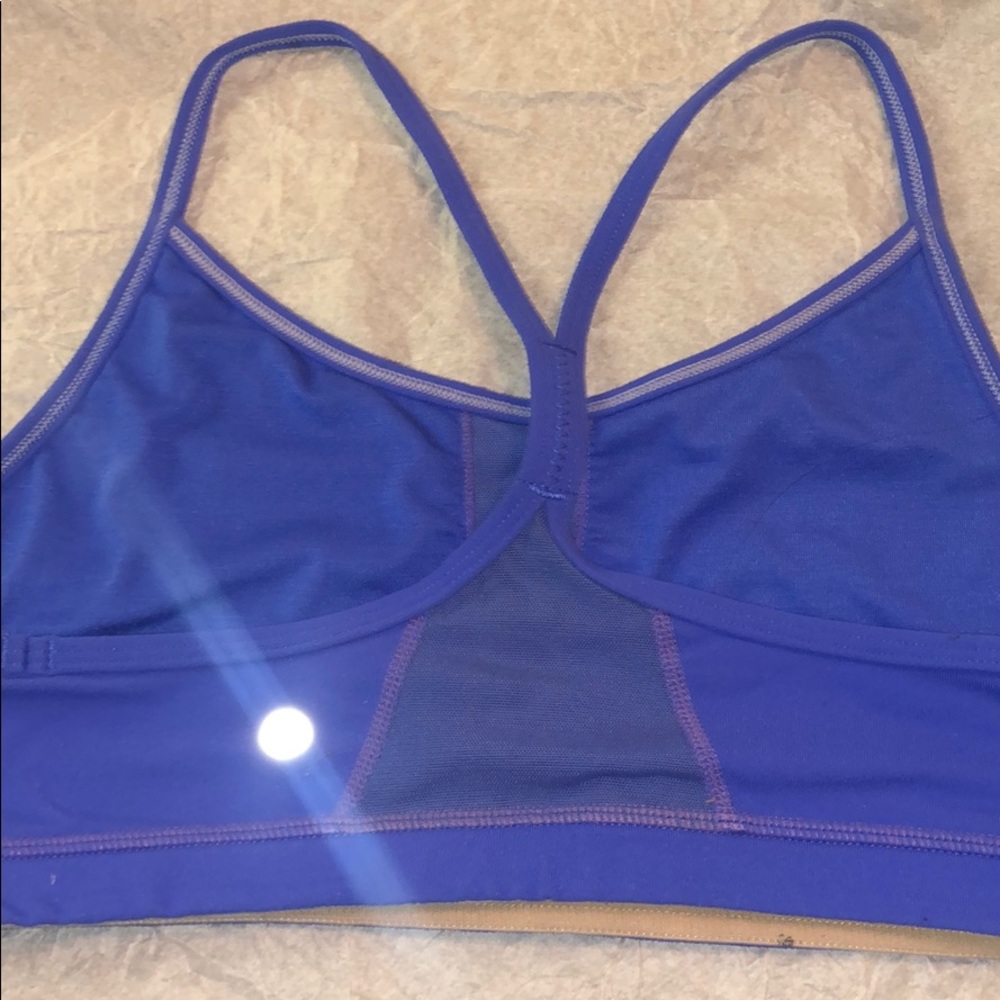 Flow Y Bra - Picture 2 of 5